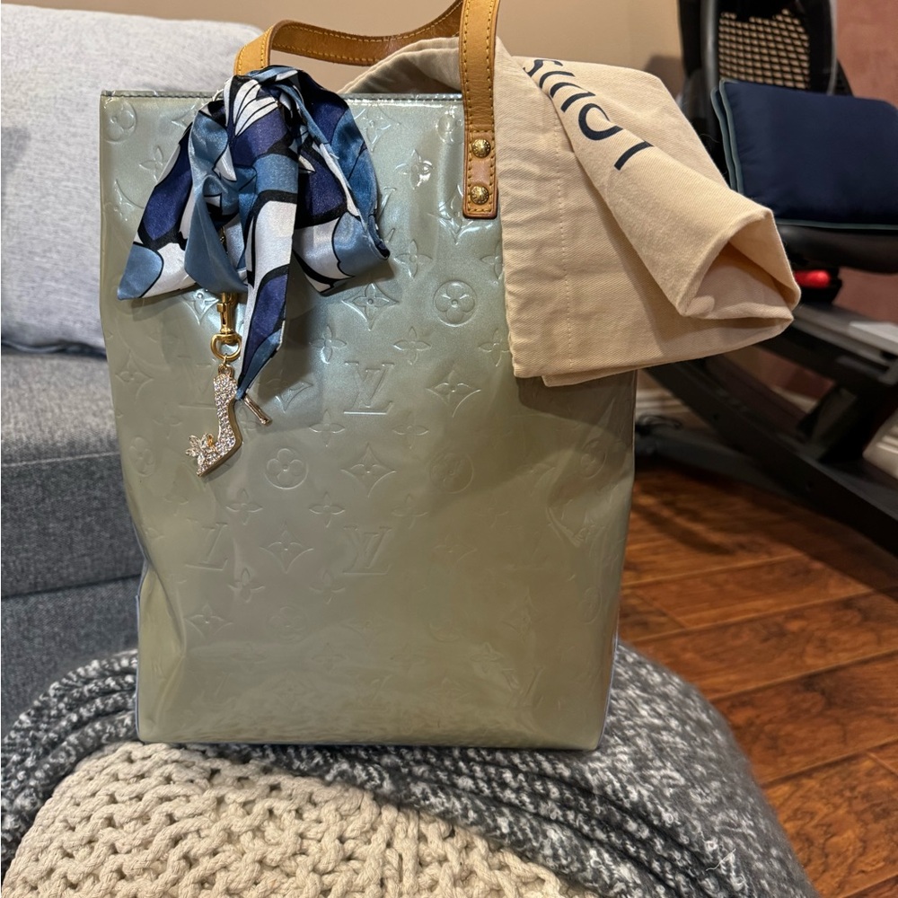 LV mono vernis reade mm tote seafoam green